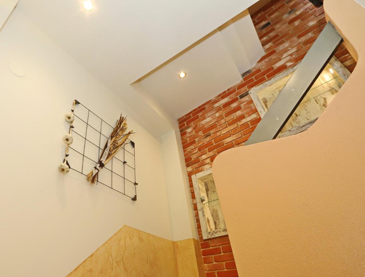 Center Villa *
